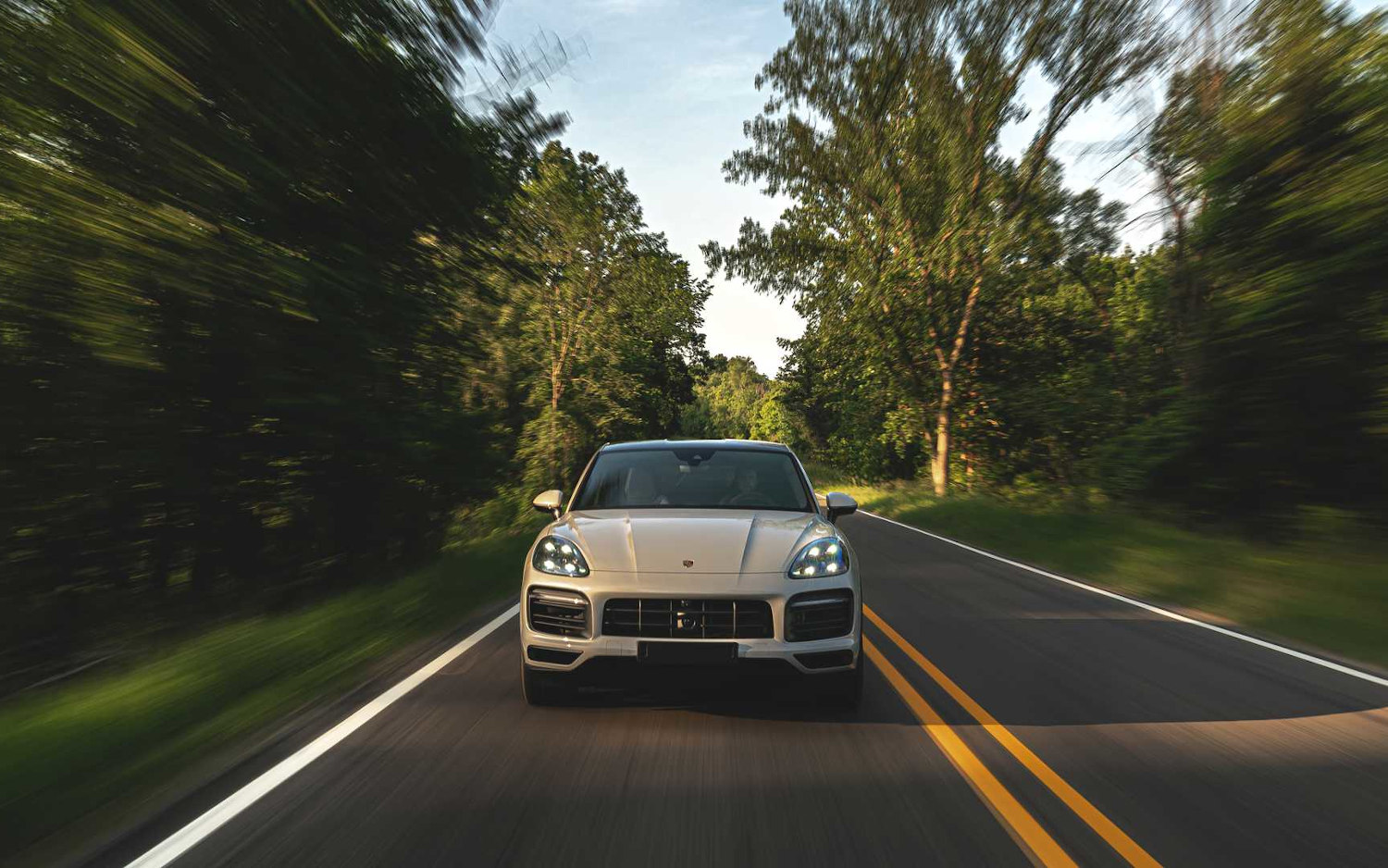 Porsche Cayenne GTS Coupe 2021 SUV Drive